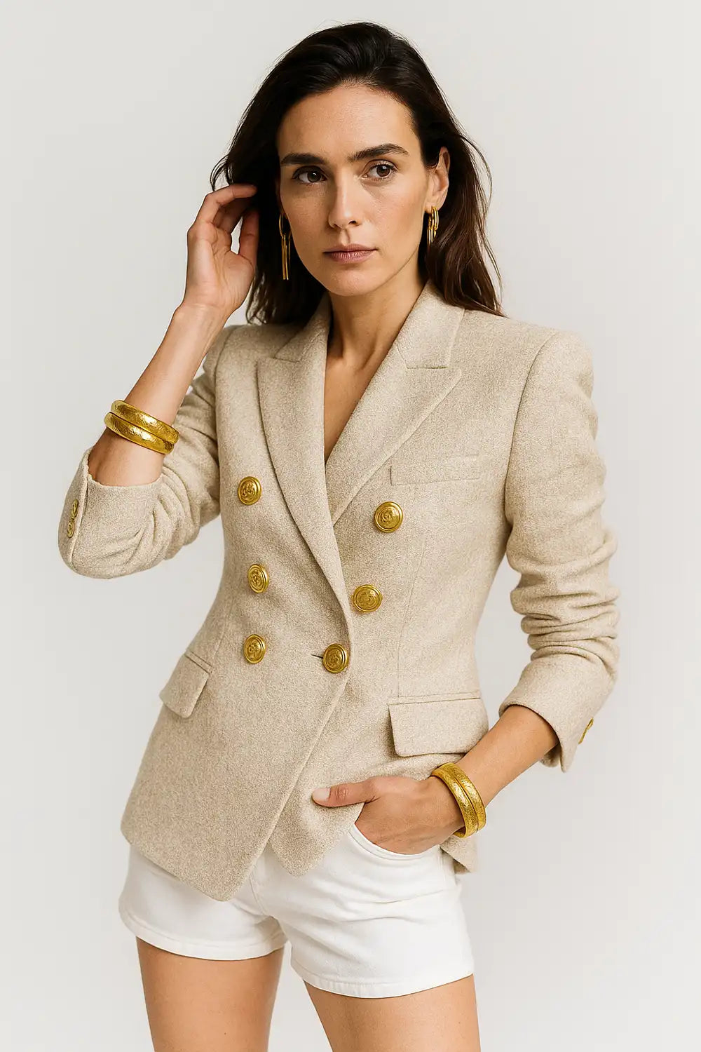 Blazer feminino com duas tiras e alfaiataria