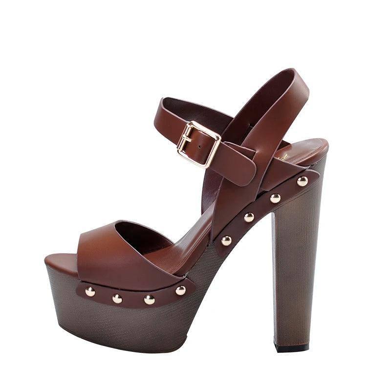 Chic Platform Heels for Trendy Urban Style-2