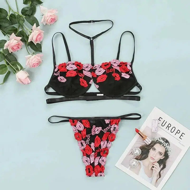 Large Size Embroidered Halterneck Girly Lingerie Set-7