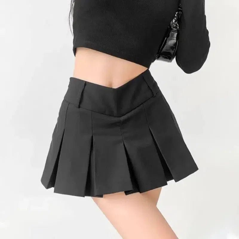 Chic Pleated Mini Skirt | Trendy Women's Fashion-Black-1