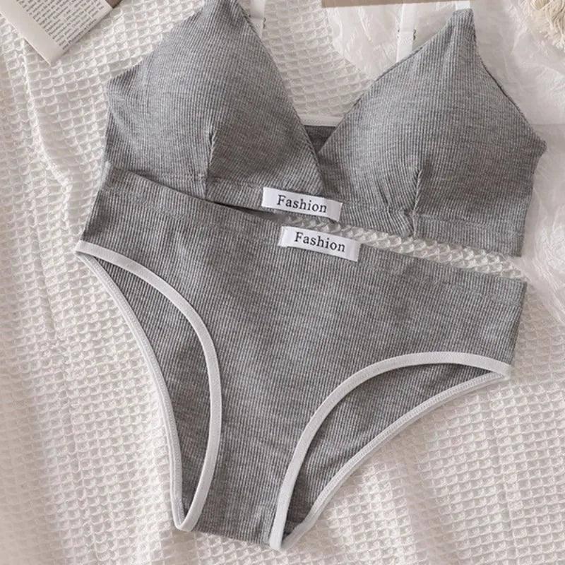 Women Seamless Bra Set V-neck Wireless Bras and Low-lightgray-8