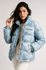 Light blue puffer jacket for women – trendy tie-dye quilted winter coat
